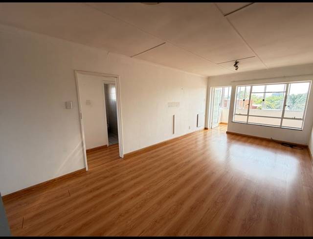 2 BEDROOM APARTMENT FOR SALE IN MALVERN